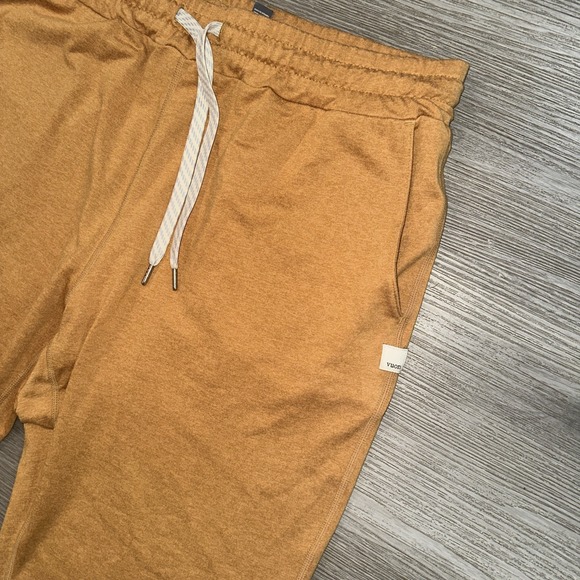 VUORI WOMEN'S PERFORMANCE JOGGER Size M Camel - Picture 5 of 8